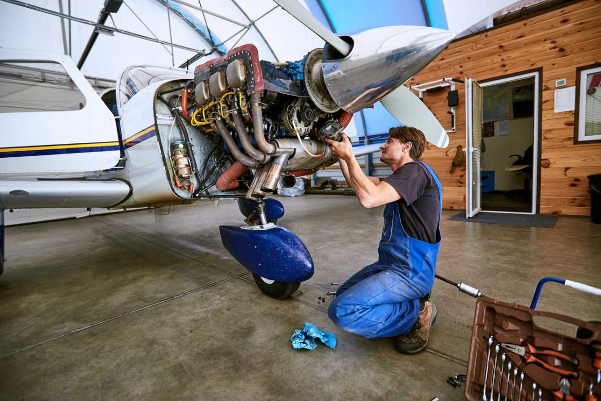 Aircraft-Oil-Change